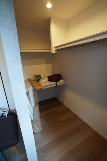 収納　同じ建物の別のお部屋