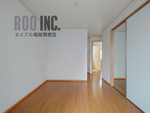 ルミエールの居間写真