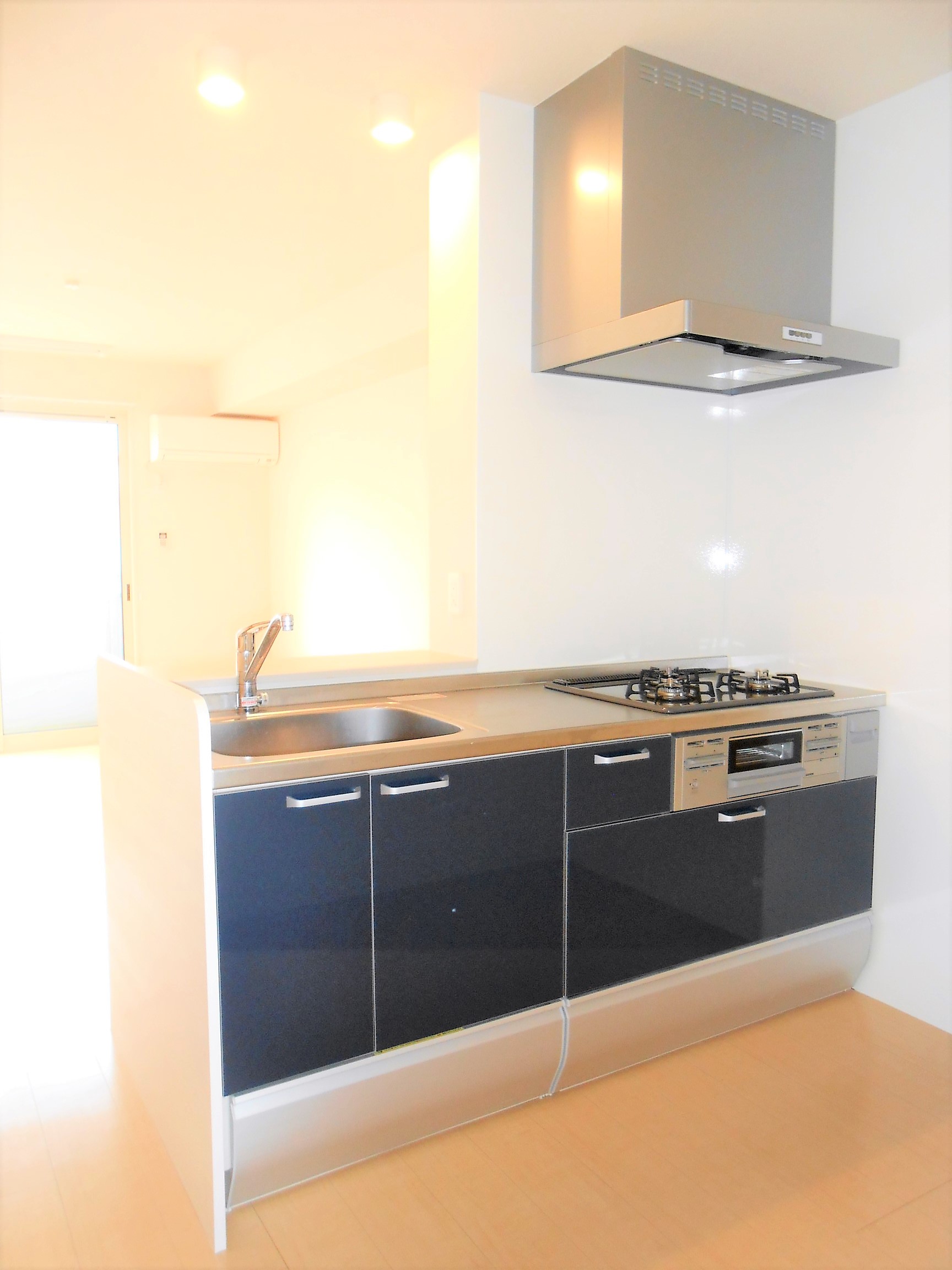 キッチン　システムキッチン！対面式になります。