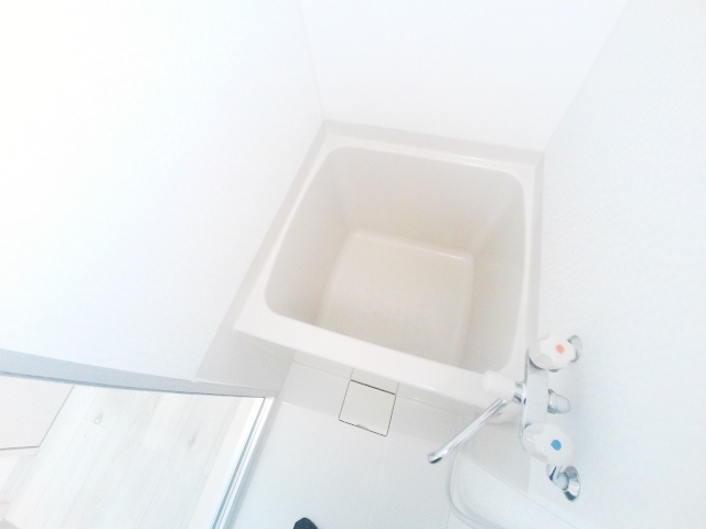 バス・シャワールーム　浴室
