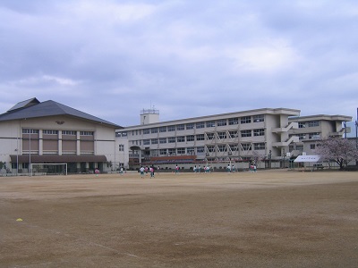 【総社貸家の中学校】