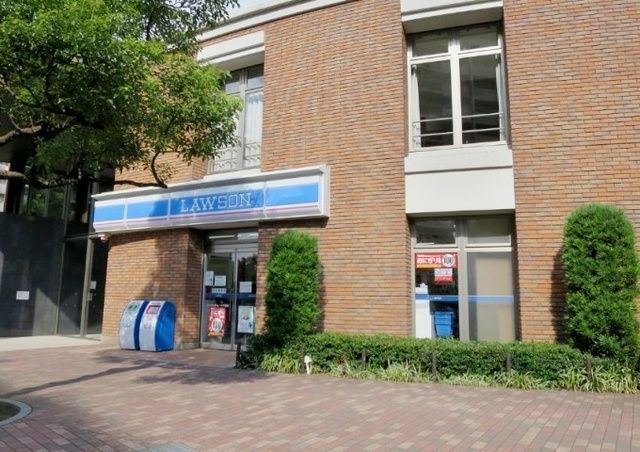 コンビニ　ローソンラムーナ戸塚店（コンビニ）まで706m