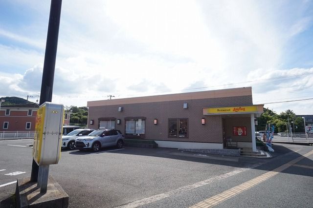 【遠賀郡岡垣町野間南のアパートの飲食店】