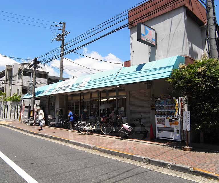 【京都市南区上鳥羽勧進橋町のマンションのスーパー】