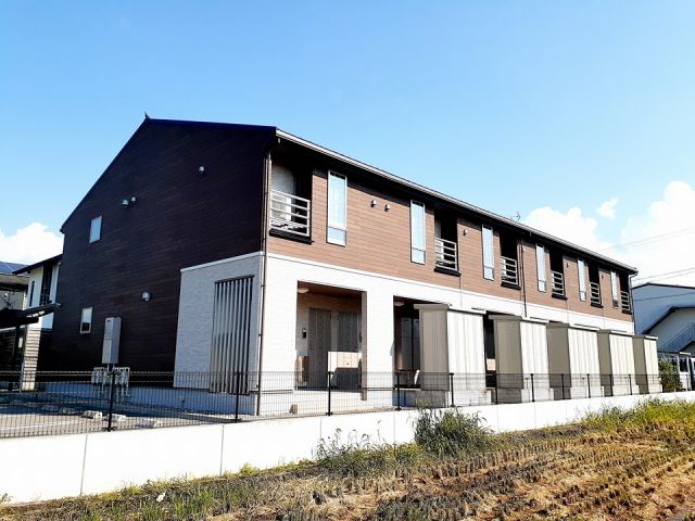 小松市福乃宮町のアパートの建物外観