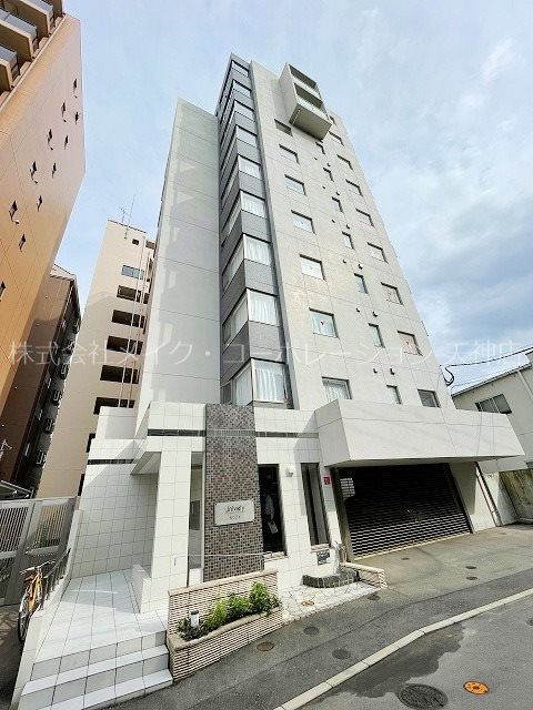 福岡市中央区赤坂のマンションの建物外観