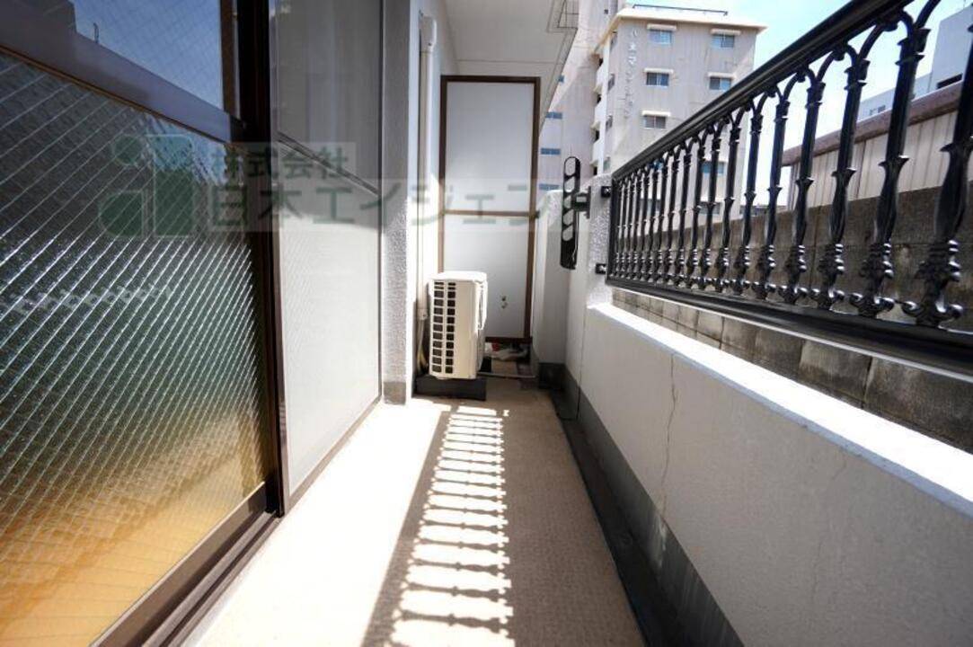 バルコニー　バルコニー