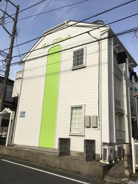 相模原市南区北里のアパートの建物外観