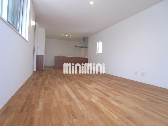 居室・リビング　１９．５帖の広々としたリビングです。