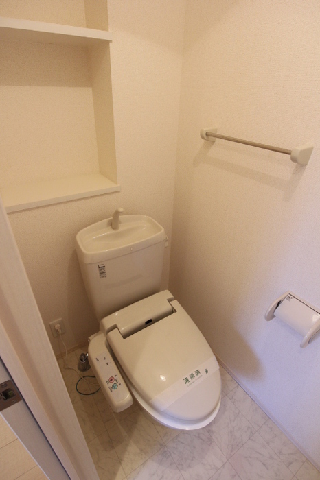 トイレ　コンパクトで使いやすいトイレです