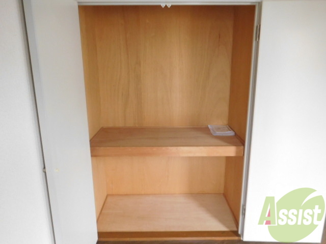 収納　奥行ある収納たくさんしまえます