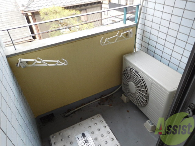 バルコニー　ゆったりバルコニー明るいですよ！