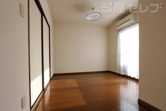 居室・リビング　※２０２号室のお部屋です。