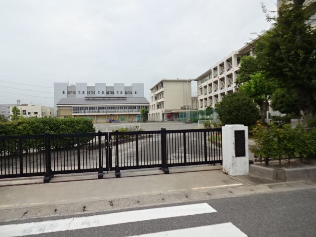 幼稚園・保育園　静里幼稚園（幼稚園・保育園）まで960m