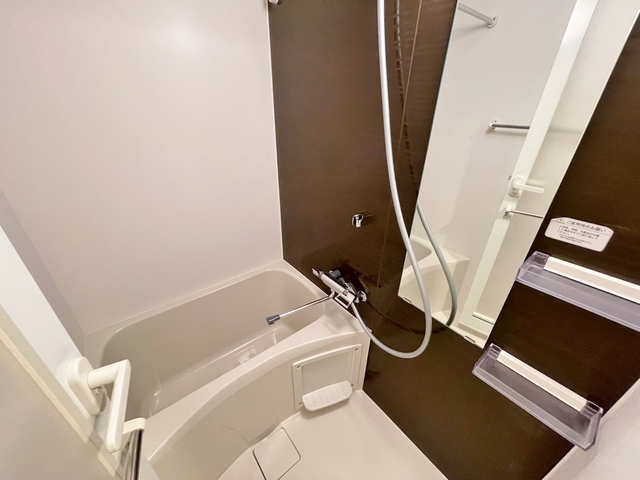バス・シャワールーム　※同タイプ別部屋のお写真