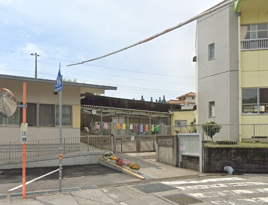 幼稚園・保育園　枝川保育所（幼稚園・保育園）まで438m