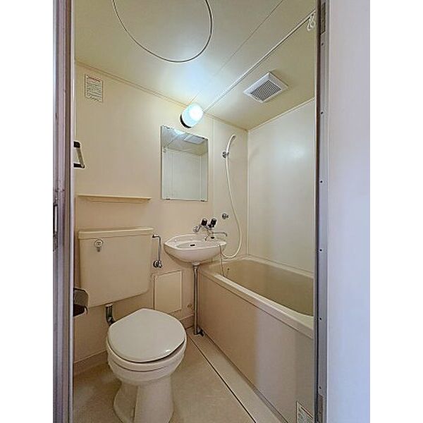 バス・シャワールーム　【コンビニエンスストア】セブンイレブン 名古屋高岳北店まで2