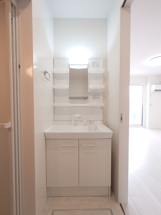 洗面設備　使いやすい洗面所です