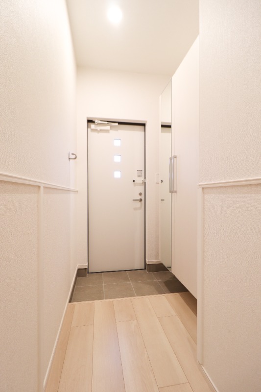 玄関　図面と現状に相違がある場合には現状を優先