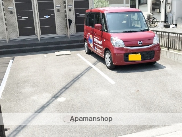 その他　駐車場（その他）まで0m