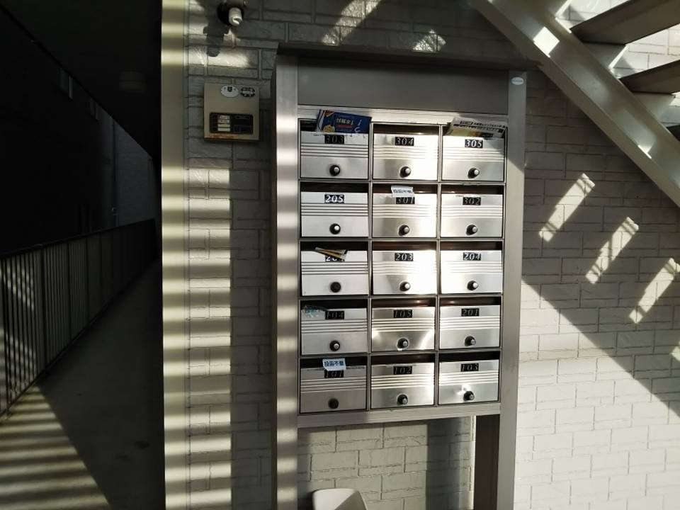 エントランス　メールBOX