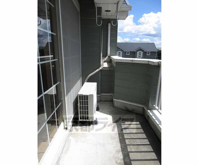 バルコニー　幅員の広いバルコニーです