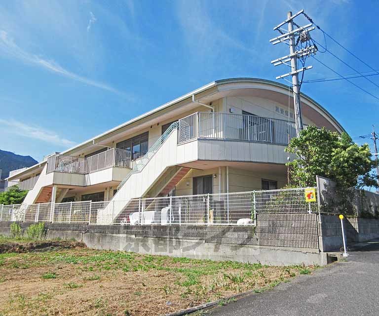 幼稚園・保育園　真愛保育園（幼稚園・保育園）まで394m