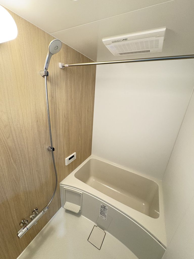 バス・シャワールーム　※建築中の写真です