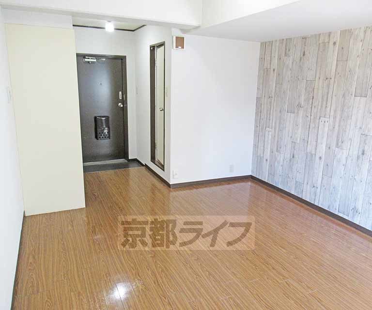 居室・リビング　広々としたお部屋です