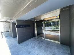 エントランス　ゆとりのあるエントランスです