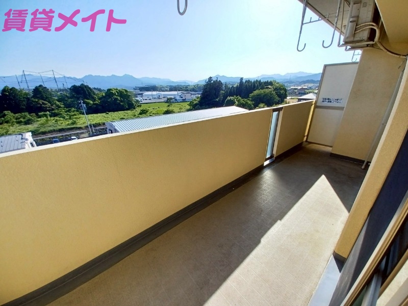 バルコニー　同物件別部屋のお写真です。