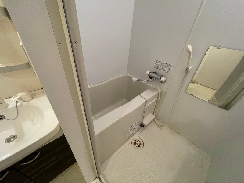 バス・シャワールーム　お風呂です。ゆっくりお風呂につかるのも体に良いですね～