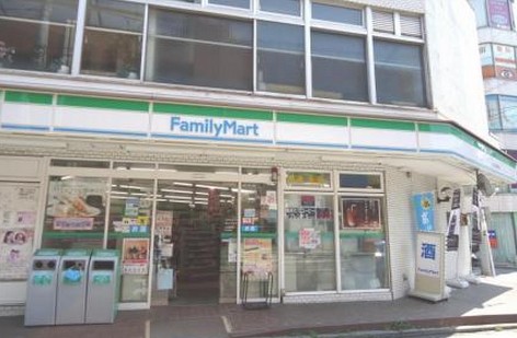 コンビニ　ファミリーマート 井土ケ谷中町店（コンビニ）まで412m