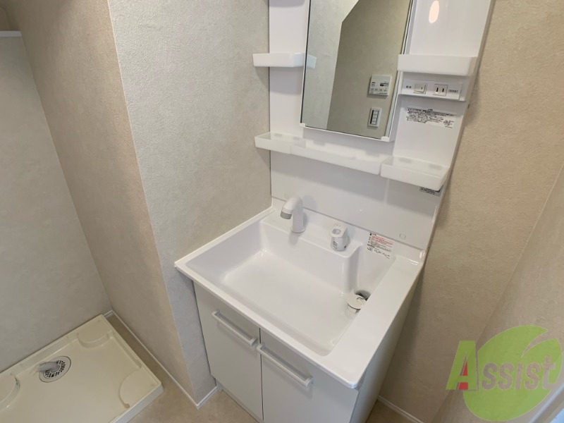 洗面設備　洗面台は独立しています。朝の身支度はこちらでどうぞ～