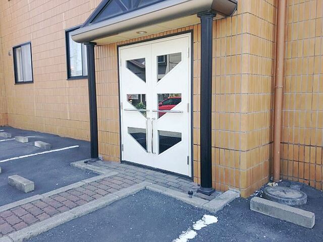 エントランス　エントランス