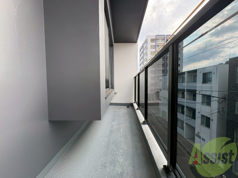 バルコニー　バルコニーです。洗濯物を干したり一息ついたりできますね！