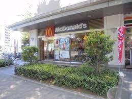 飲食店　マクドナルド東伏見駅前店（飲食店）まで923m