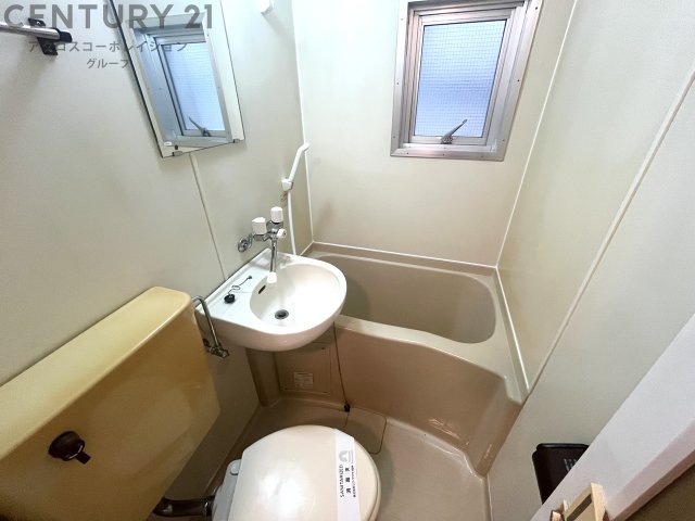 バス・シャワールーム　シンプルで機能的なユニットバスです！