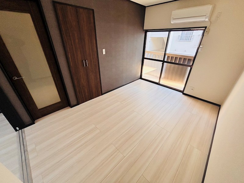 居室・リビング　同一物件別部屋写真