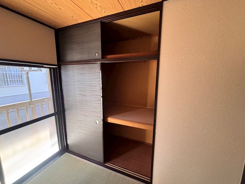 収納　同一物件別部屋写真