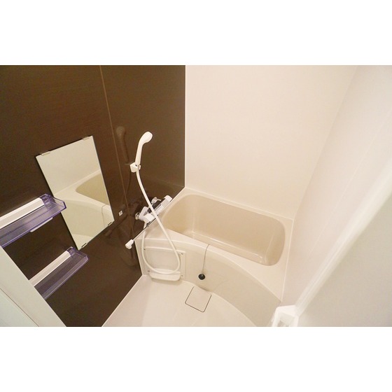 バス・シャワールーム　ゆったり浸かれる浴槽