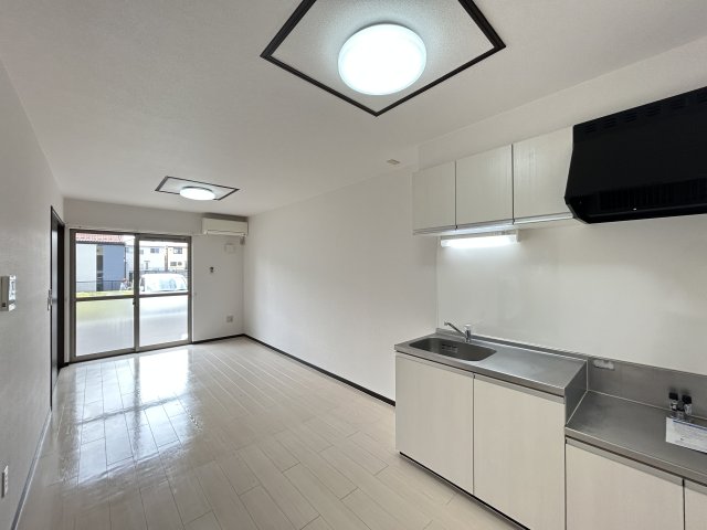 居室・リビング　※同物件別号室の写真になります