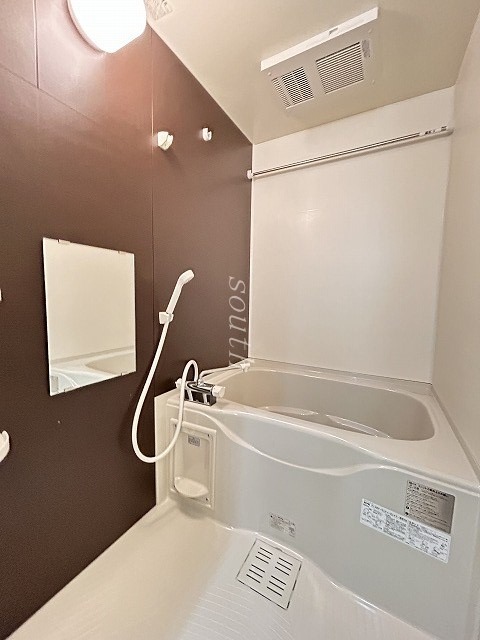 バス・シャワールーム　浴室乾燥機付きのお風呂