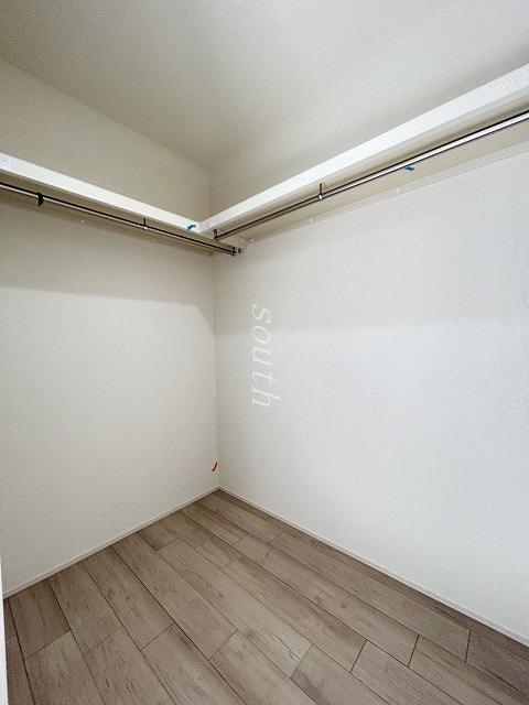 収納　ウォークインクローゼット