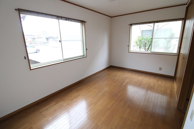 居室・リビング　※別部屋参考画像