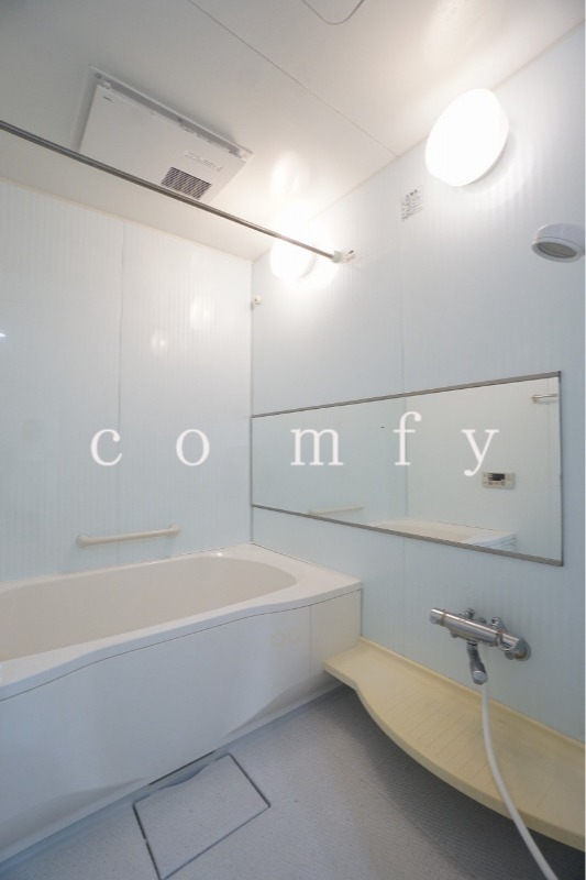 バス・シャワールーム　追い焚・浴室乾燥機付きバス