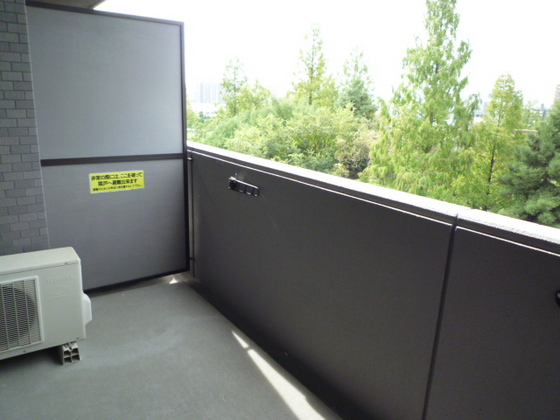 バルコニー　※別号室写真使用