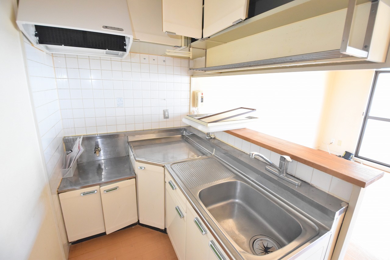 キッチン　対面式キッチンです。