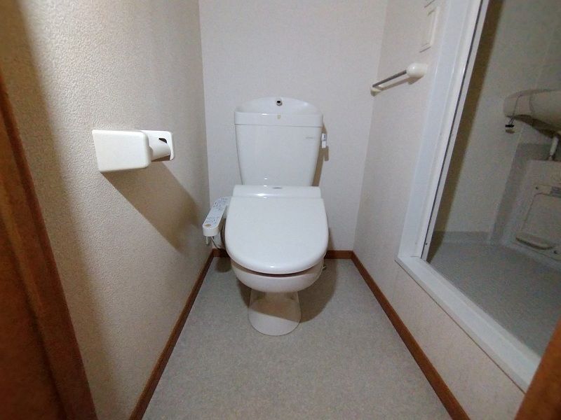 その他　温水洗浄便座　標準設置♪