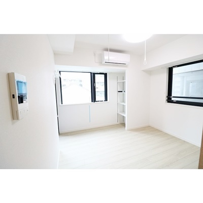 居室・リビング　【ペットと暮らせるお部屋♪】嬉しいネット使用料無料！！